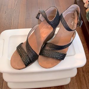 Tom’s Summer Wedges